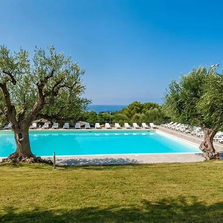 Green Village Holiday park 3*